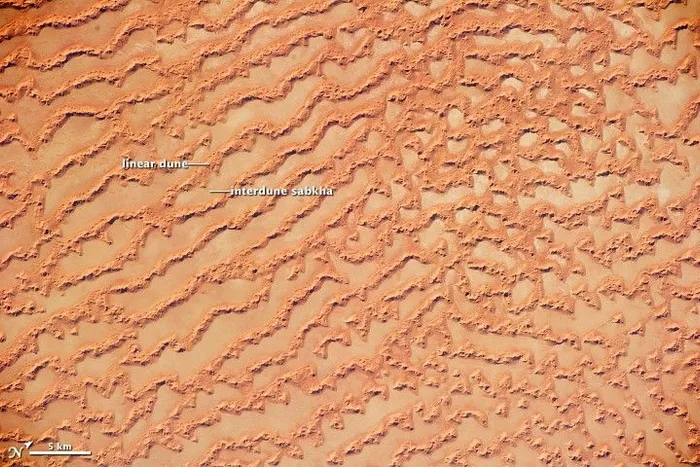 كثبان رملية في الربع الخالي